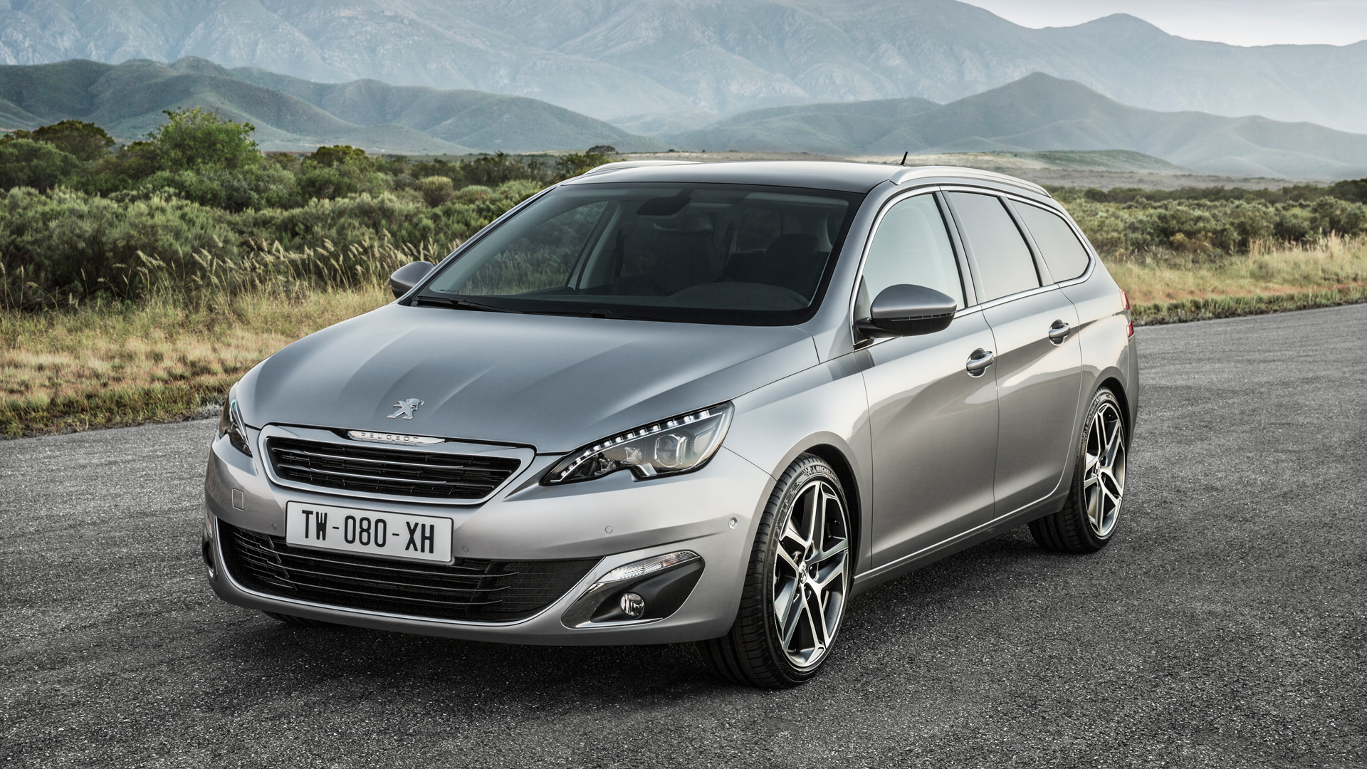 Красивый, вместительный, динамичный Peugeot 308 SW